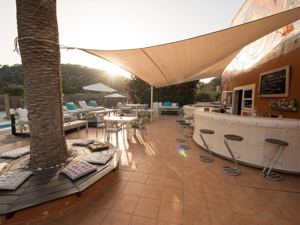 Boutique Hostal La Curandera De Salinas Sant Francesc de s'Estany Εξωτερικό φωτογραφία