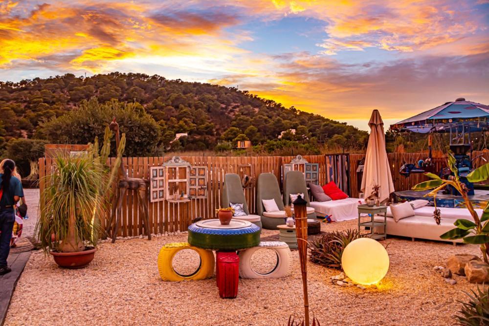 Boutique Hostal La Curandera De Salinas Sant Francesc de s'Estany Εξωτερικό φωτογραφία
