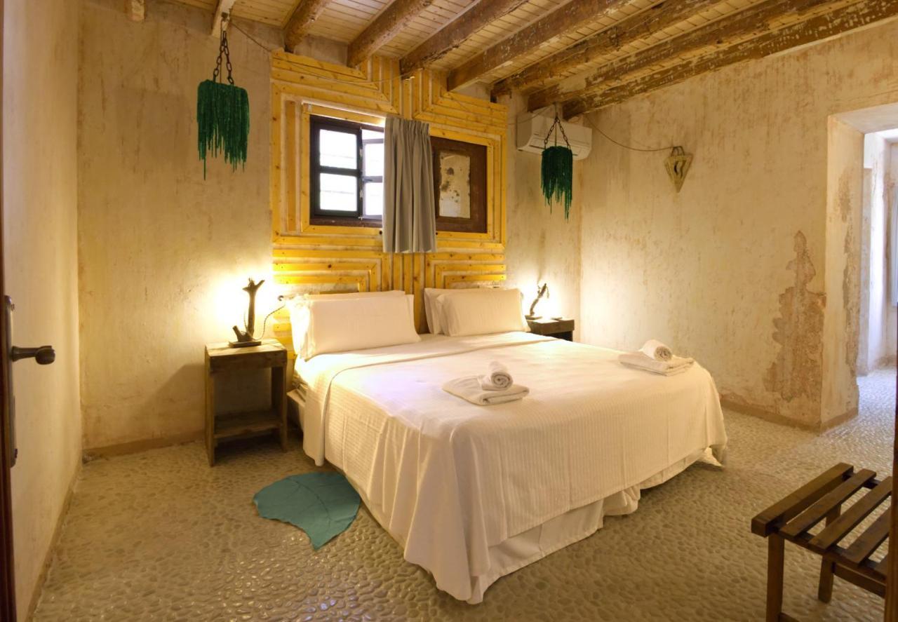 Boutique Hostal La Curandera De Salinas Sant Francesc de s'Estany Εξωτερικό φωτογραφία