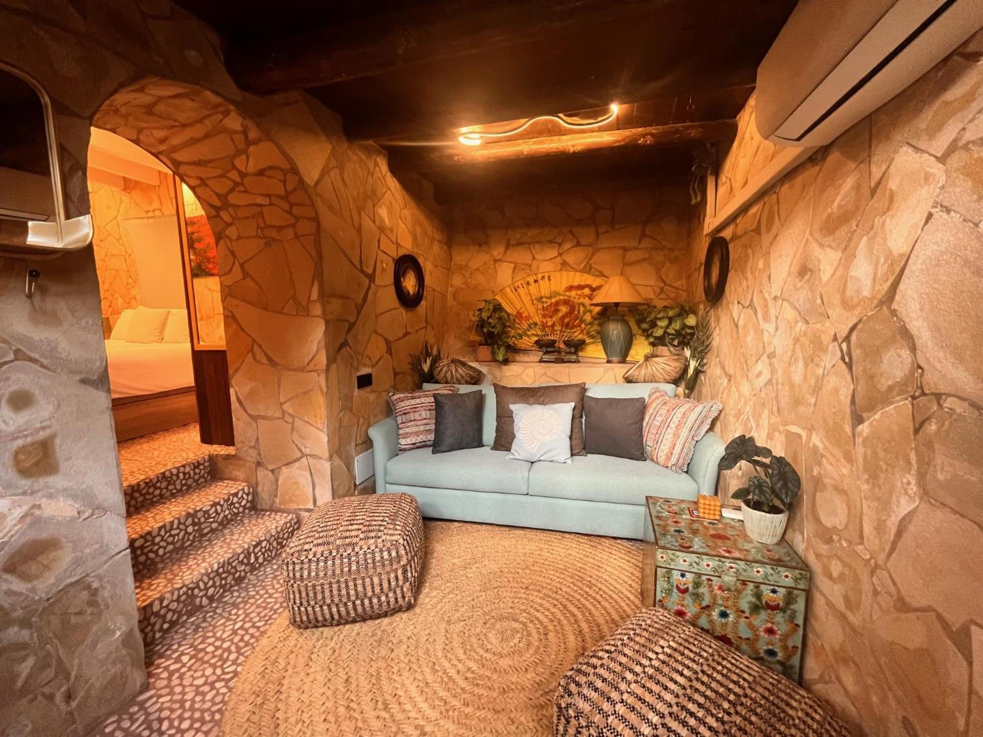 Boutique Hostal La Curandera De Salinas Sant Francesc de s'Estany Εξωτερικό φωτογραφία