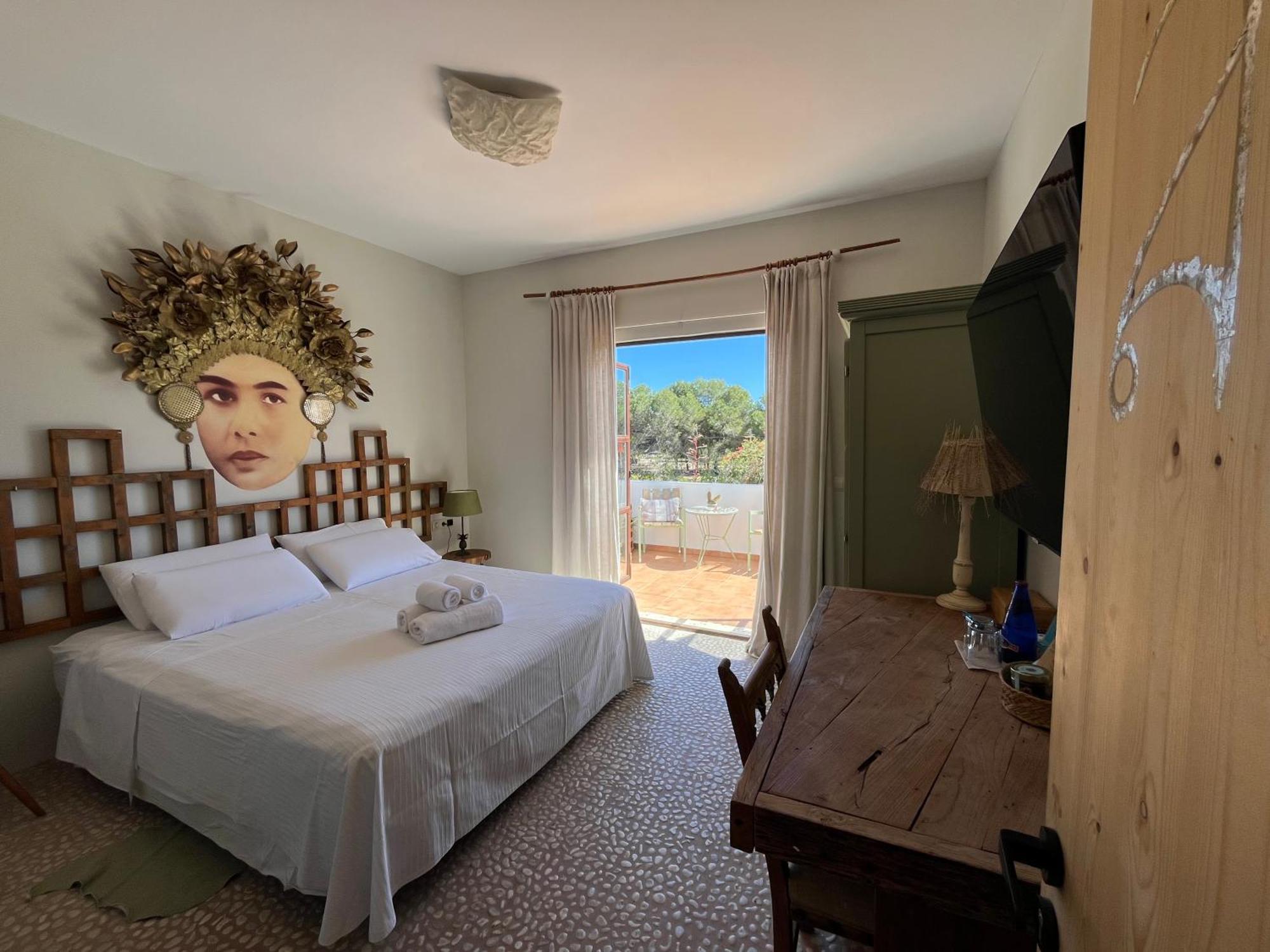 Boutique Hostal La Curandera De Salinas Sant Francesc de s'Estany Εξωτερικό φωτογραφία