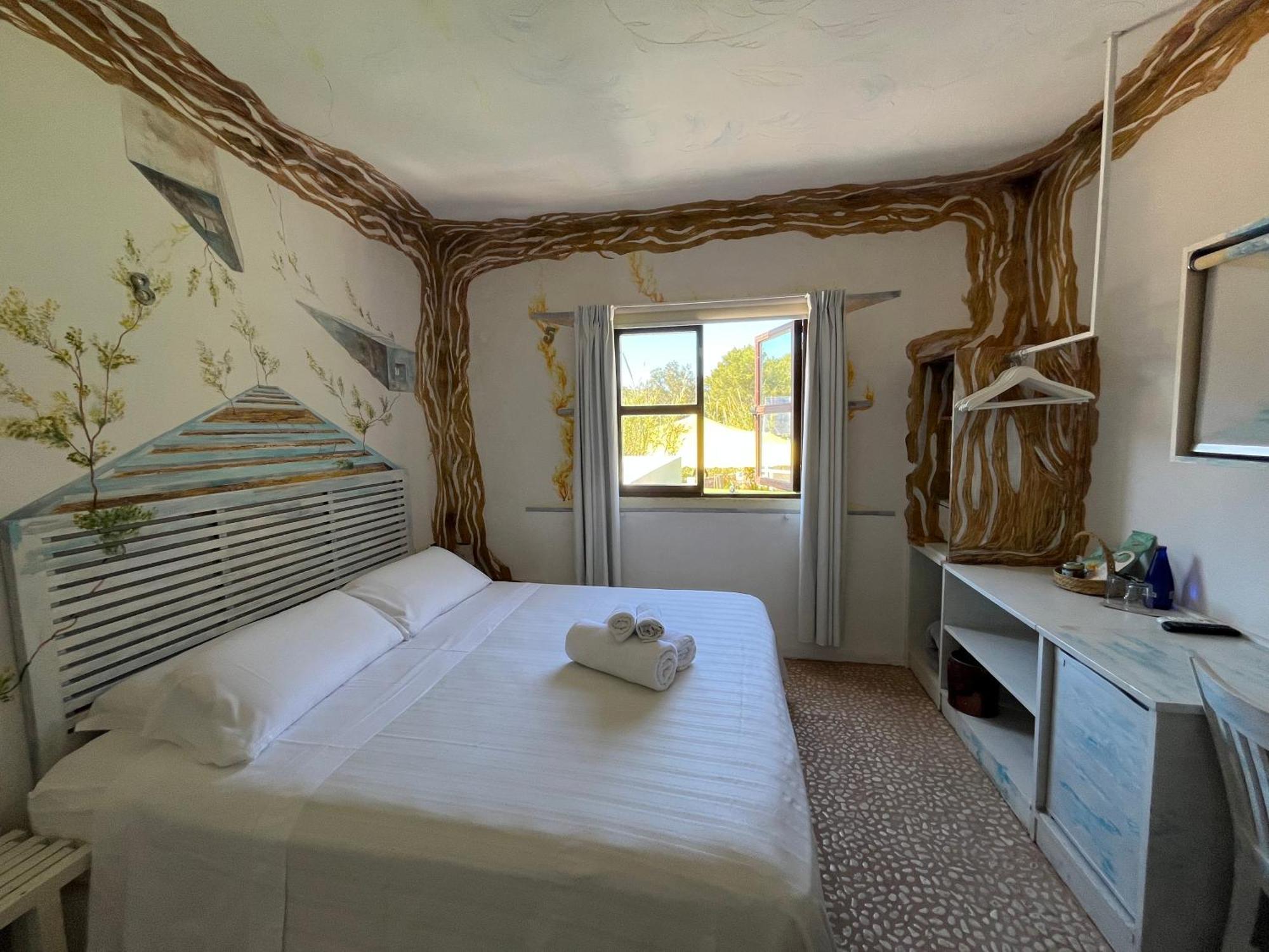 Boutique Hostal La Curandera De Salinas Sant Francesc de s'Estany Εξωτερικό φωτογραφία
