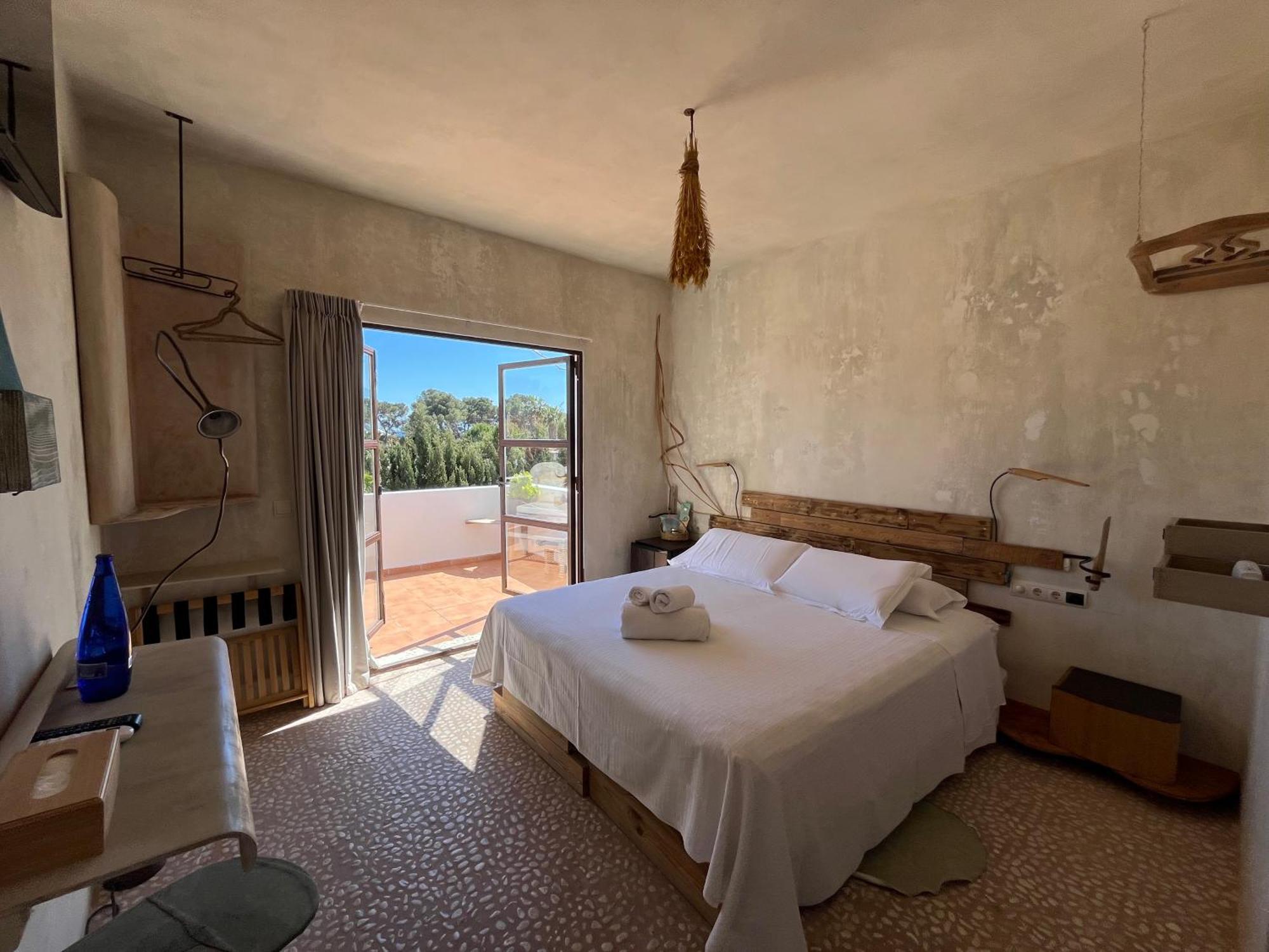 Boutique Hostal La Curandera De Salinas Sant Francesc de s'Estany Εξωτερικό φωτογραφία