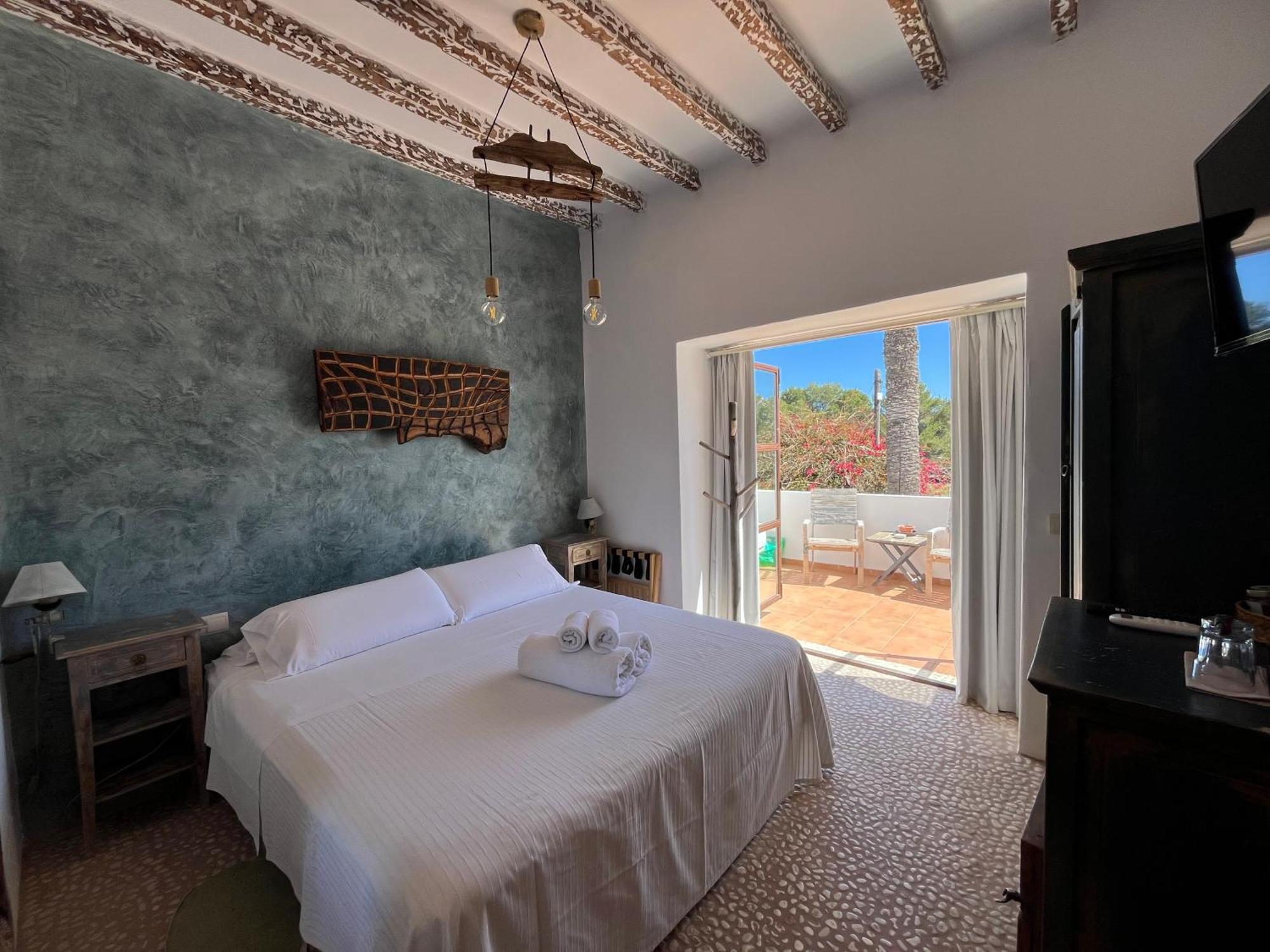 Boutique Hostal La Curandera De Salinas Sant Francesc de s'Estany Εξωτερικό φωτογραφία